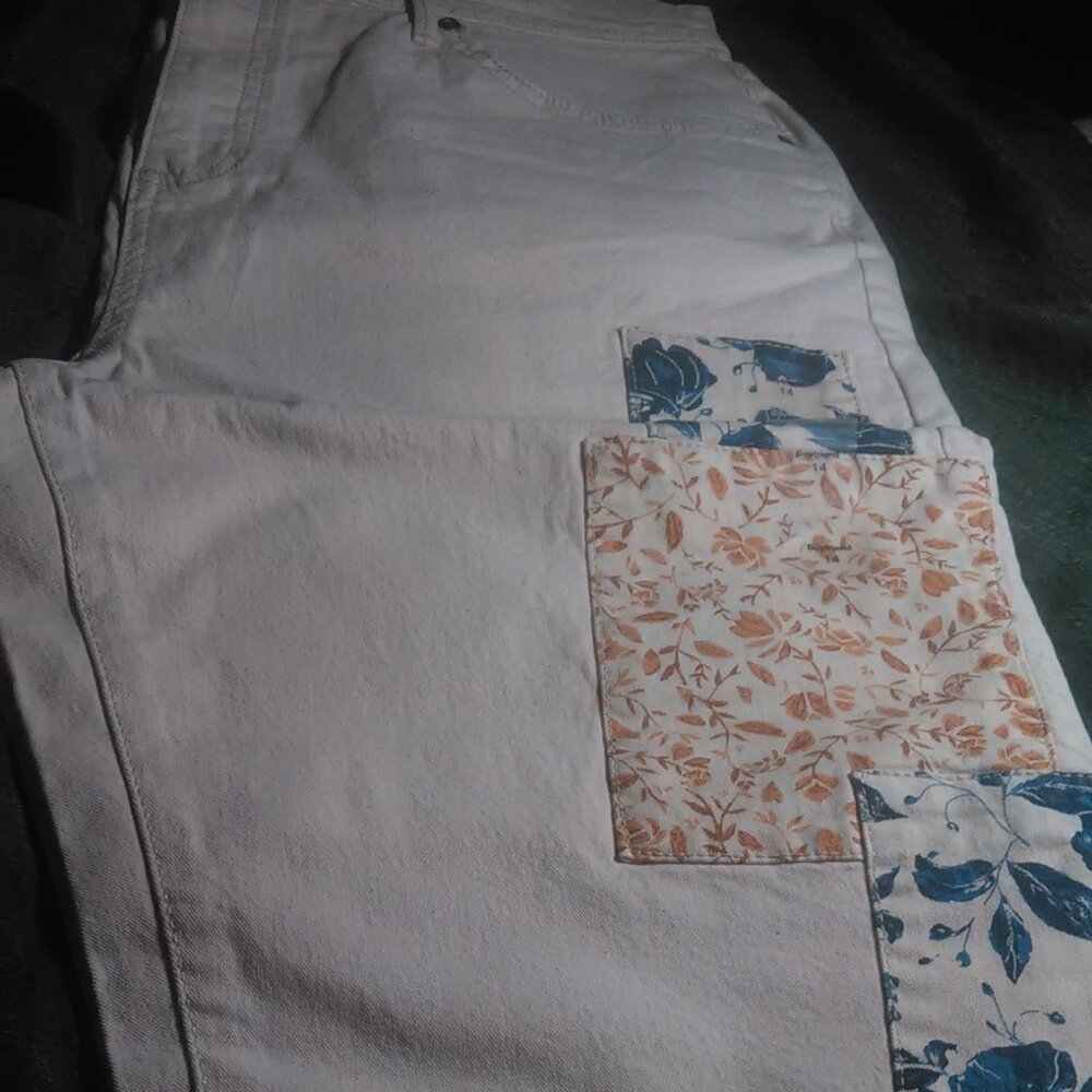 Cream Color With Blue and Orange Detail Sonoma Boyfriend Jeans (Size 14)